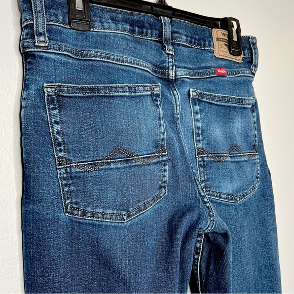 Wrangler Mens Slim Straight Fit Jean With Stretch in Judson Size 30x30 - Picture 6 of 14